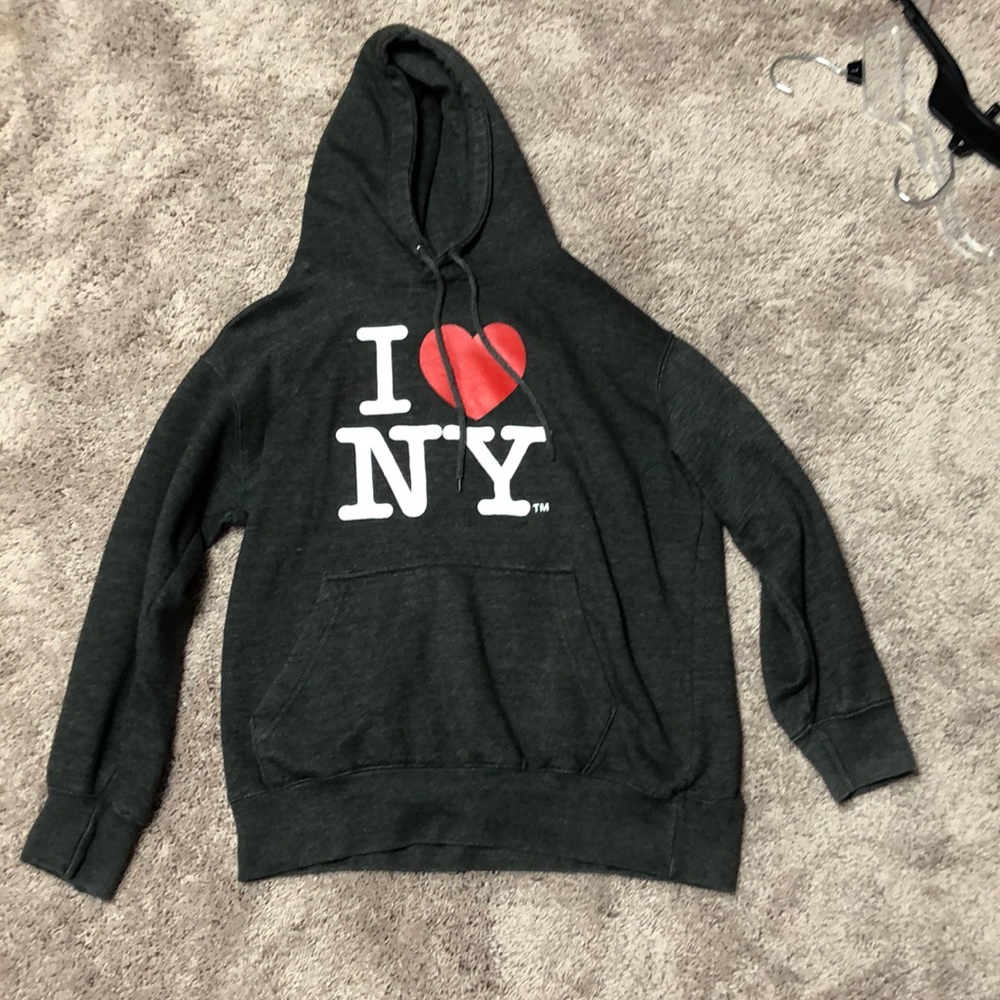 Cute NY sweatshirt- good condition